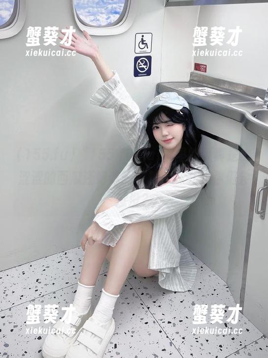“155.fu”app里的瓜真是比涩涩的西瓜还好吃啊，糖水味儿的你们尝过没？