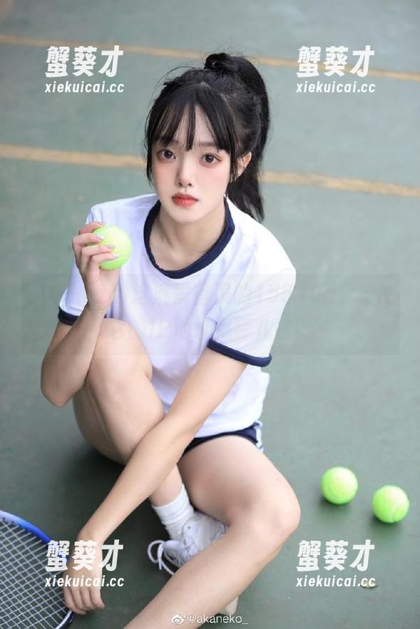 这满屏首页的155.fun，你说它的IP地址藏哪儿呢？