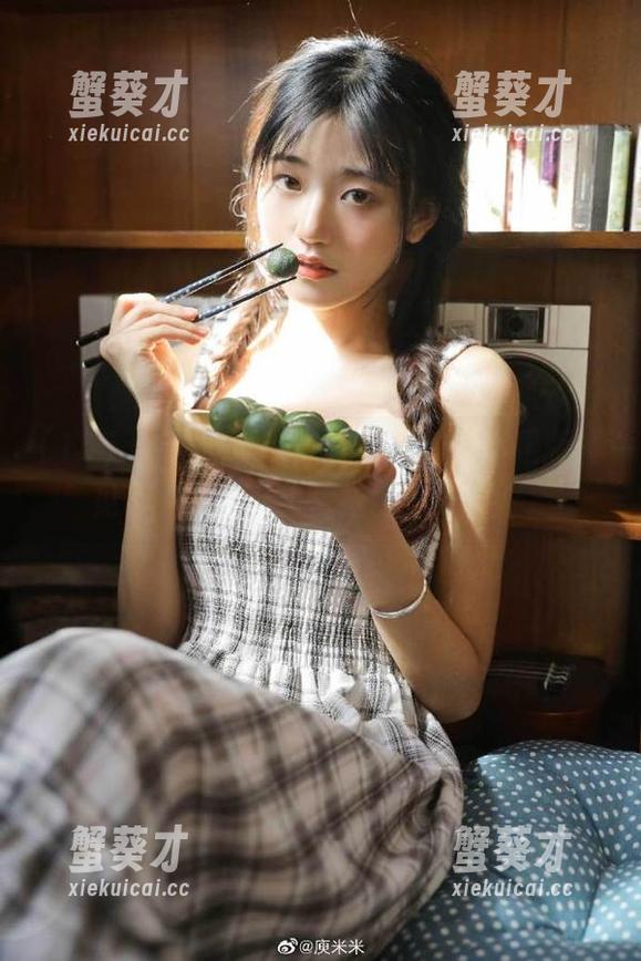 黑料样样有，155.su苹果版撞见了，怎么看着都觉得不务正业。