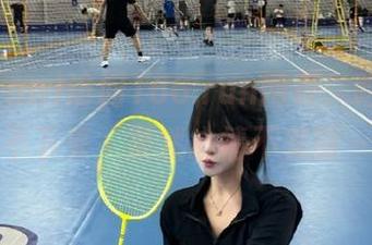 访问166.run网页，吃瓜到停不下来，果然心情不美丽～