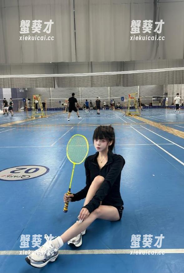 访问166.run网页，吃瓜到停不下来，果然心情不美丽～