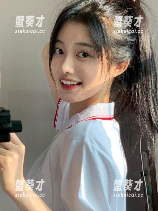 入口就在眼前，快来解锁17吃瓜网的全民八卦阵！