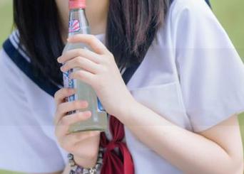 在www..51上，永远不会死去的八卦与谎言。