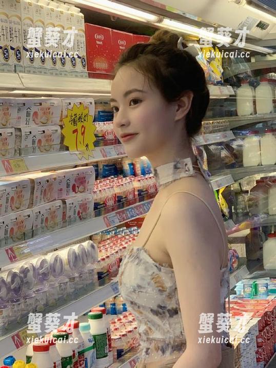 登录51app嘛，我就希望有新瓜爆出来，那滋味比香瓜还要诱人！