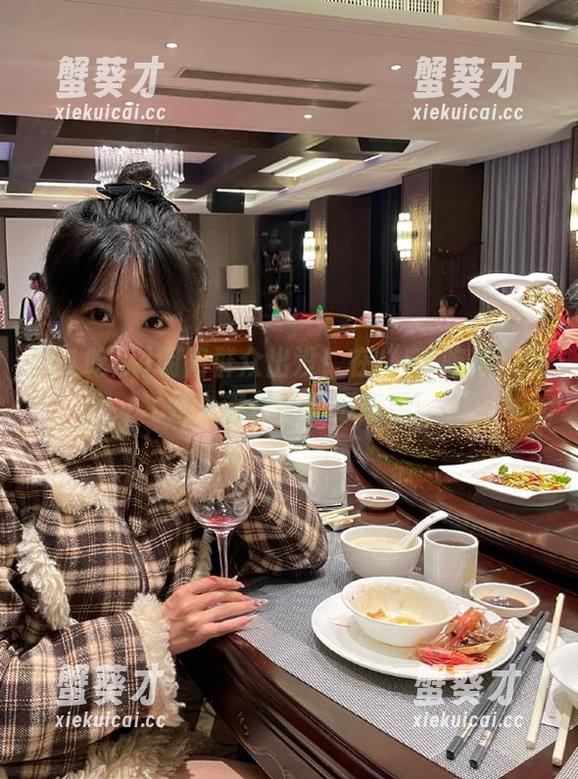 51吃瓜 朝阳群众出没!在“51吃瓜”网站上潜伏的吃瓜高手