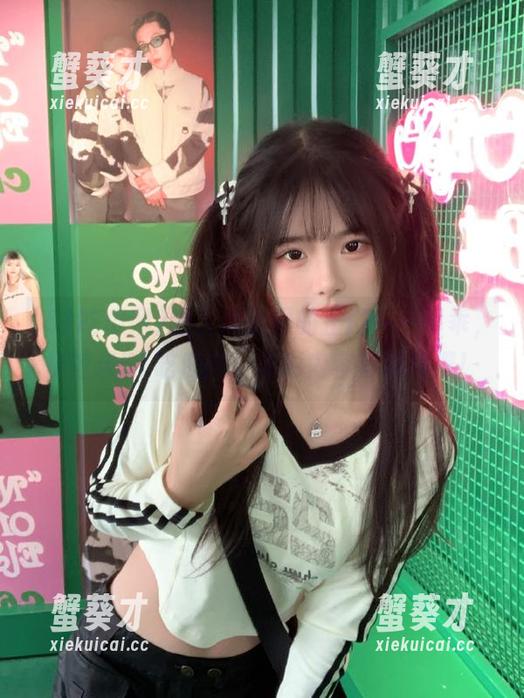 进入瓜世界的正门——乖乖，快登录51吃瓜网，精彩内容等你来撩！