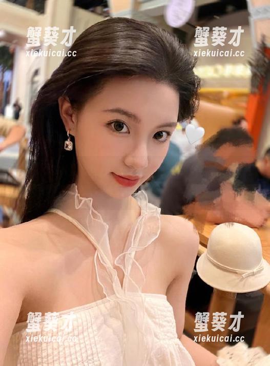 718sx娱乐 在718sx娱乐app上的瓜,好像越来越有料,心里有点小期待哦!