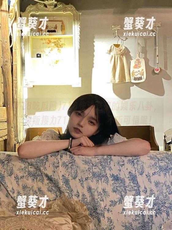 718吃瓜网 716快递送来的娱乐八卦,苹果版接力718吃瓜网,不听可惜呢!