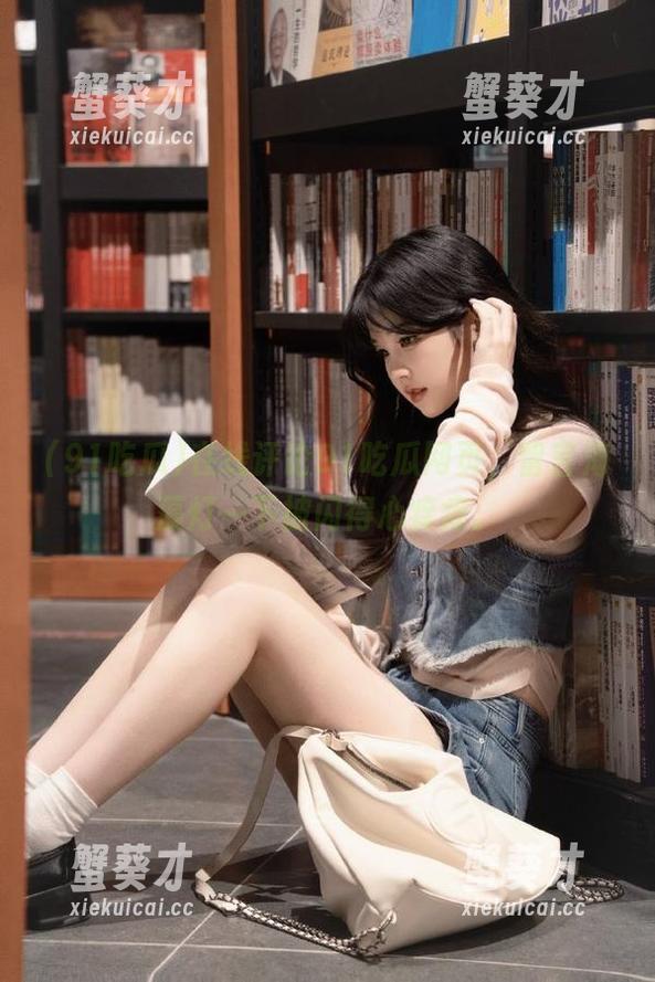 91吃瓜 在线评论91吃瓜网页,留言海藻灯一下被闪得心痒痒。