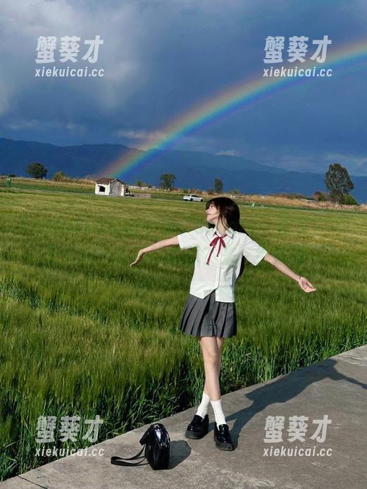 怎能不爱“soootv”首页：今天又有什么新鲜的瓜？来，继续围～