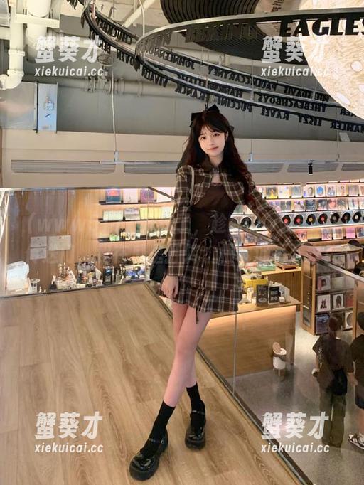 太好玩了，趁着www51的传送门，我在瓜里打转，根本沉不下去！