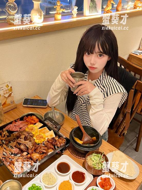 从这里到五一吃瓜，导航带你直达官网入口下载APP，人生如此美妙！