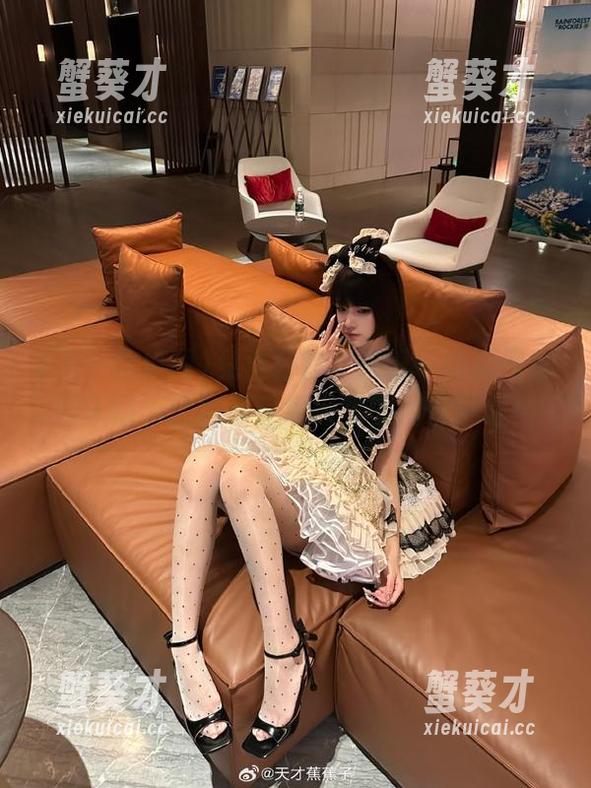 免费狂欢！来五一吃瓜网官网入口，轻松享受瓜田里的闲情茶话！