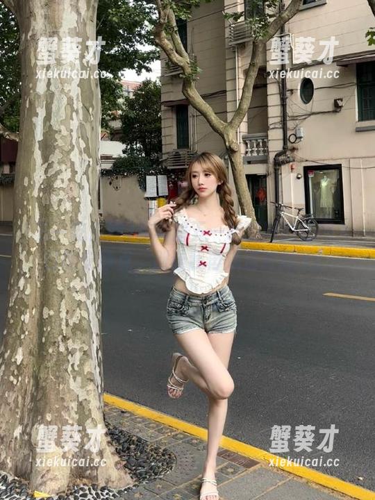 五一吃瓜网 我希望五一吃瓜网的官网入口能安静点,别让我再浪费时间了!