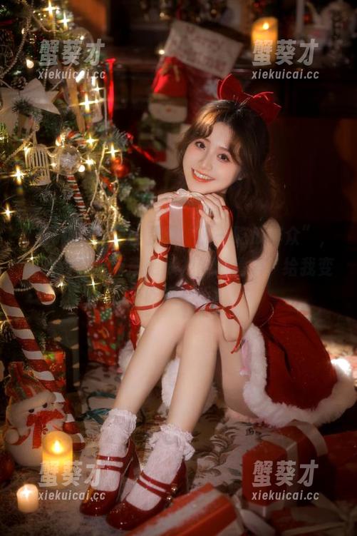 登录“五一吃瓜群众”，吸取今日所有奇葩瓜视频的精华，给我变身吃瓜高手！