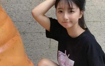 咋一看还是免费吃瓜网站，分享内容让人忍不住想点进去看，但心里又在怀疑什么呢。