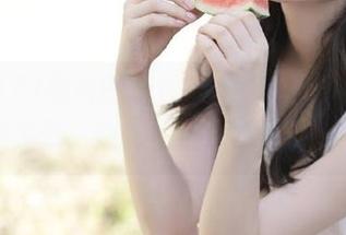 黑料的地址在“吃瓜17c”上更新太勤，感觉生活都被围住了…