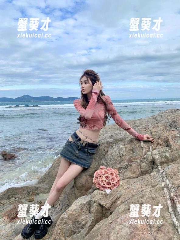 吃瓜网 下载吃瓜网,偶尔舔一下屏幕,瞬间觉得自己更懂世事?