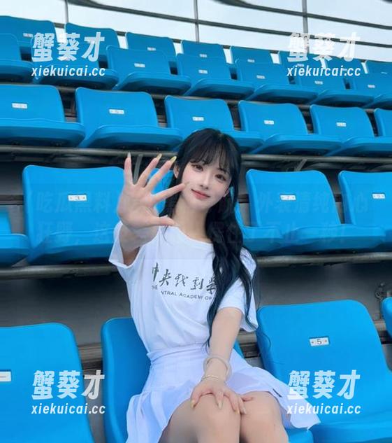 吃瓜黑料 吃瓜黑料导航:外表清纯内心狂野,这反差真让人愣住了不止一秒!