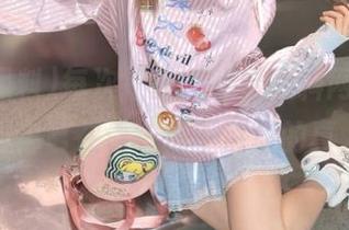 每次打开“明星黑料网站”，都感觉自己在看一场不落幕的真人秀。