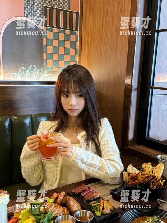 刚从黑料166su网页版地址出来，感觉我又多了点不良知识