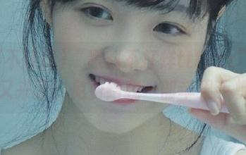 “黑料不打烊tttzzz”百元礼包又来了？免费给我一部苹果手机吧！