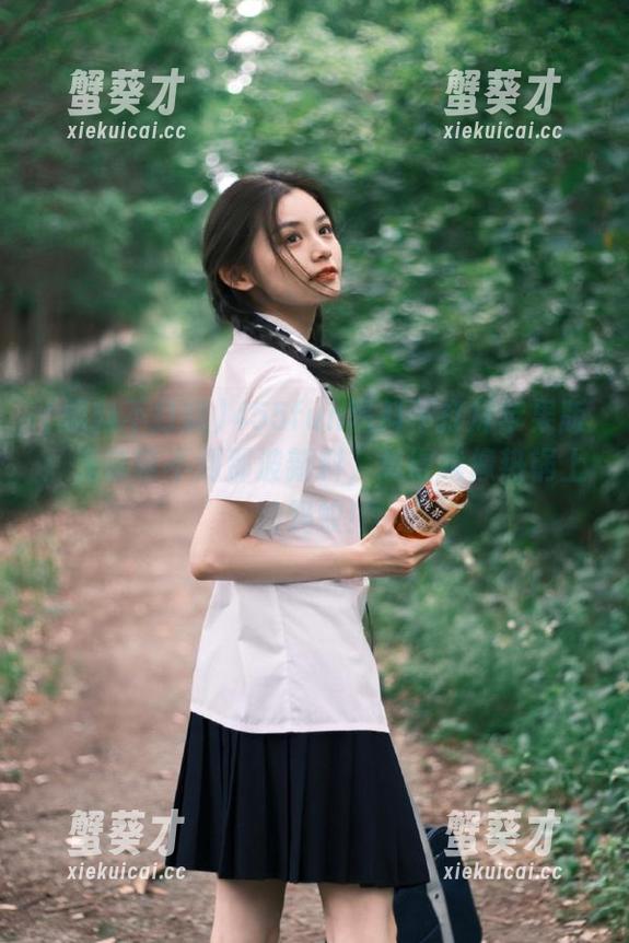 455fun黑料不打烊苹果版：无奈等不到那波新料，急得我像热锅上的蚂蚁！