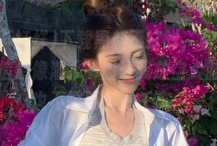下载黑料不打烊，根本停不下来，信息像潮水一般让我放空大脑，反正也不需要负责任嘛。