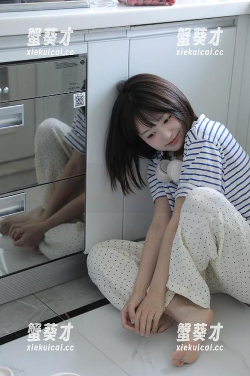 发际线彻底拉低了，黑料不打烊发布瓜后感，想想有点小心塞。