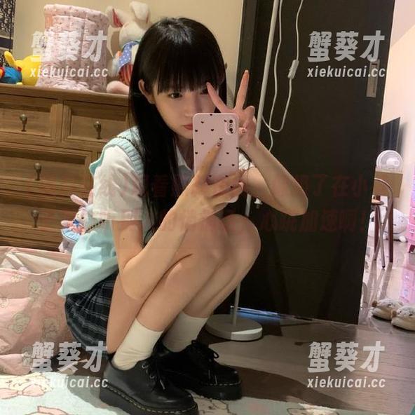 黑料在线 观看黑料在线,像极了在小巷子里偷听别人的悄悄话,心跳加速啊!