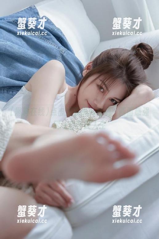 点击观看黑料在线，画面感强到让我怀疑人生