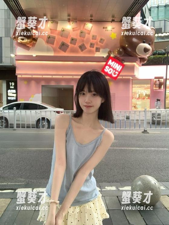 别眨眼，观看黑料网址，瓜田里蹦出来的稀奇事儿！