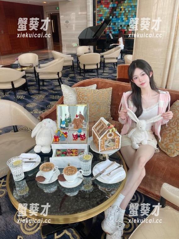 “黑网料”苹果版上线，真心期待一场视觉的轰炸！